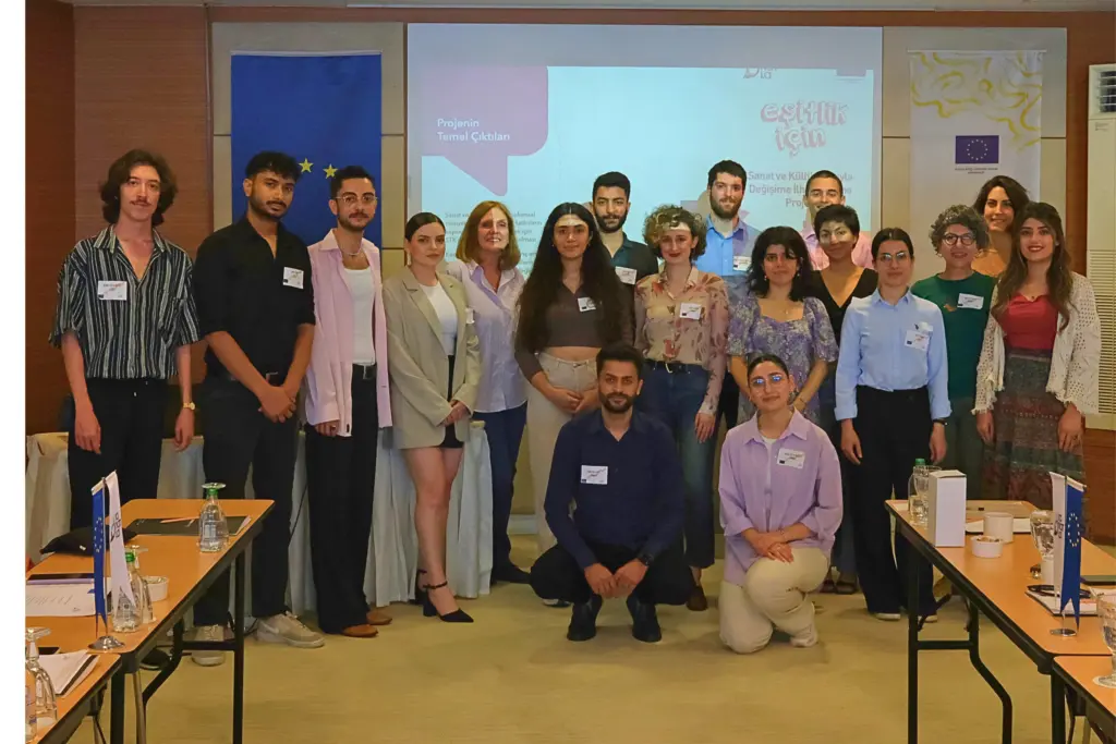 1. Yıllık Gençlik Yuvarlak Masa Toplantısı
